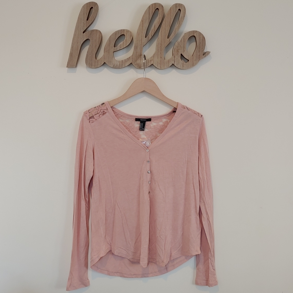 NWOT F21 Soft Pink Lace Panel Henley (M)